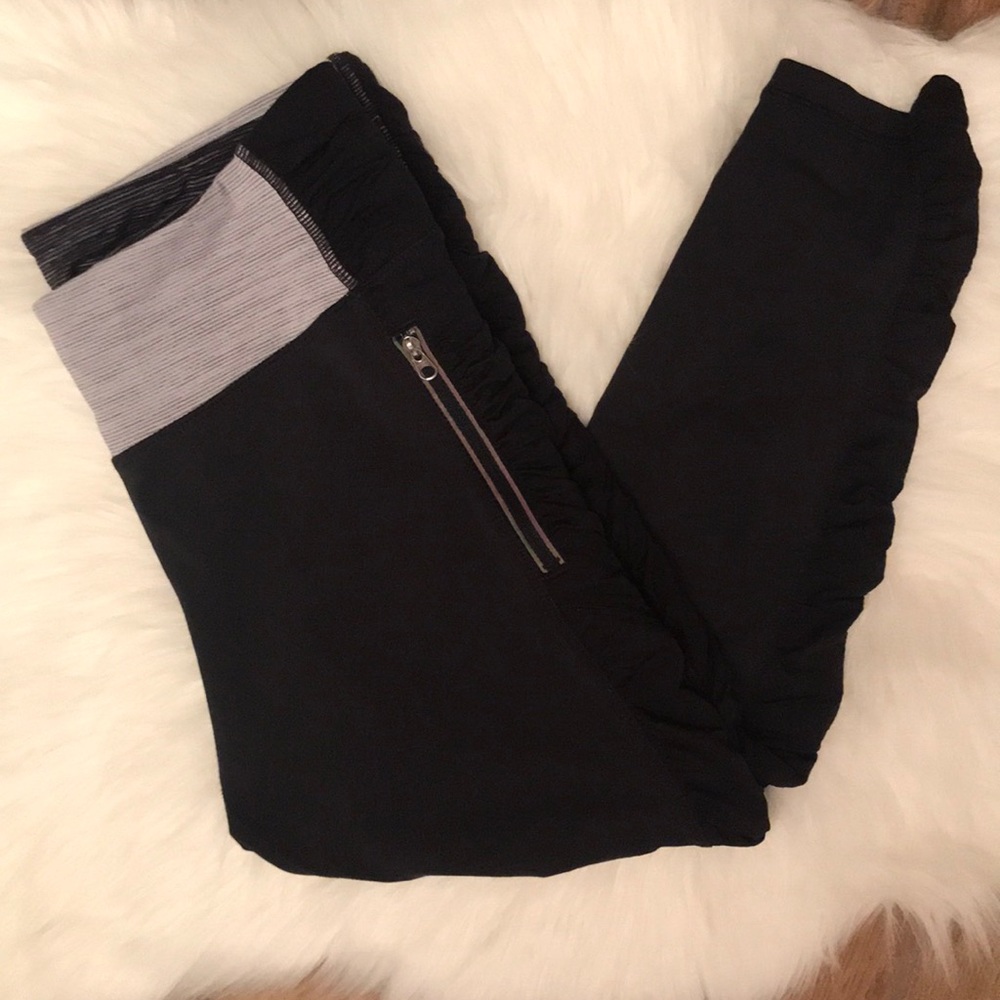 Lululemon Cropped Leggings